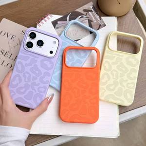 Nuova Custodia in Silicone con Stampa Leopardata per iPhone 17 Pro Max, Cover Protettiva alla Moda per Donne per iPhone 16 - Product Image 3