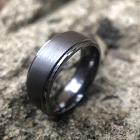 Cincin Tantalum Murni Grosir untuk Pria, Cincin Kawin Antialergi dengan Lapisan Satin, Tepi Bertingkat, Perhiasan Minimalis untuk Pasangan