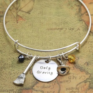 Porte-clés inspiré du musical Wicked, Chapeau de Sorcière Elphaba Glinda, en Alliage, Bijou Bracelet, Cadeau pour - Product Image 6