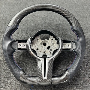 Volante de Cuero y Fibra de Carbono de Alta Calidad para <span class=keywords><strong>BMW</strong></span> X5 F10 F30 <span class=keywords><strong>335i</strong></span> F05 F12 F20 F22 F25 F32 F35 F36 M3 M5 M6 X5 F15 M340 - Product Image 6