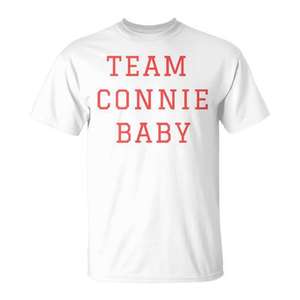 Camiseta Promocional Blanca con Cuello Redondo para Bebés del Equipo Connie - Product Image 2