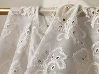 Tissu en dentelle brodée florale blanche, voile ajouré transparent pour voile de mariée, robe de soirée, vêtement de fête, décoration de rideau de maison