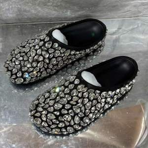 Nuevas Sandalias Negras Premium 2026 con Cristales y Pedrería, Pantuflas Casuales Decoradas con Diamantes de Imitación - Product Image 3
