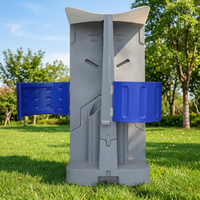 Urinoir public mobile d'extérieur Toppla au design moderne, en PEHD à 4 faces, écologique, durable et facile à installer
