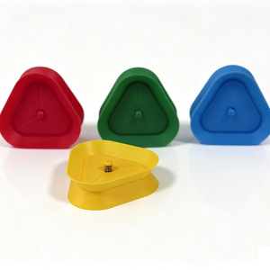 Portable Card Holder Plastic Triangular Shape For Playing Cards Game Accessory Handheld Card Gripper Fun Interactive Design - Product Image 3