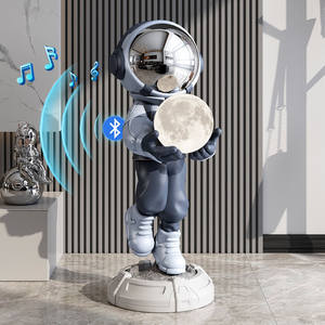Estatua de Astronauta de Resina Grande con Altavoz Bluetooth y Lámpara Lunar de 3 Colores, Decoración Moderna Nórdica para el Hogar, Proyector de Luz Nocturna - Product Image 1