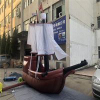 Modèle de bateau pirate gonflable d'Halloween pour la décoration de fête à thème