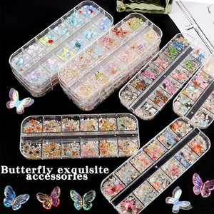 12 Grilles de Breloques Papillons 3D pour Ongles, Décorations de Luxe en Résine et Verre pour Manucure DIY et Nail Art - Product Image 1