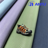 Cuir PU microfibre gaufré Cross Star, matériau résistant à l'abrasion pour les empeignes de chaussures
