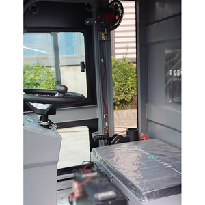 เครื่องกวาดถนนประสิทธิภาพสูงที่ทำงานด้วยเครื่องยนต์ปิดเต็มรูปแบบขนาด2000มม. สำหรับการใช้งานบนถนนและในอุตสาหกรรม - Product Image 6