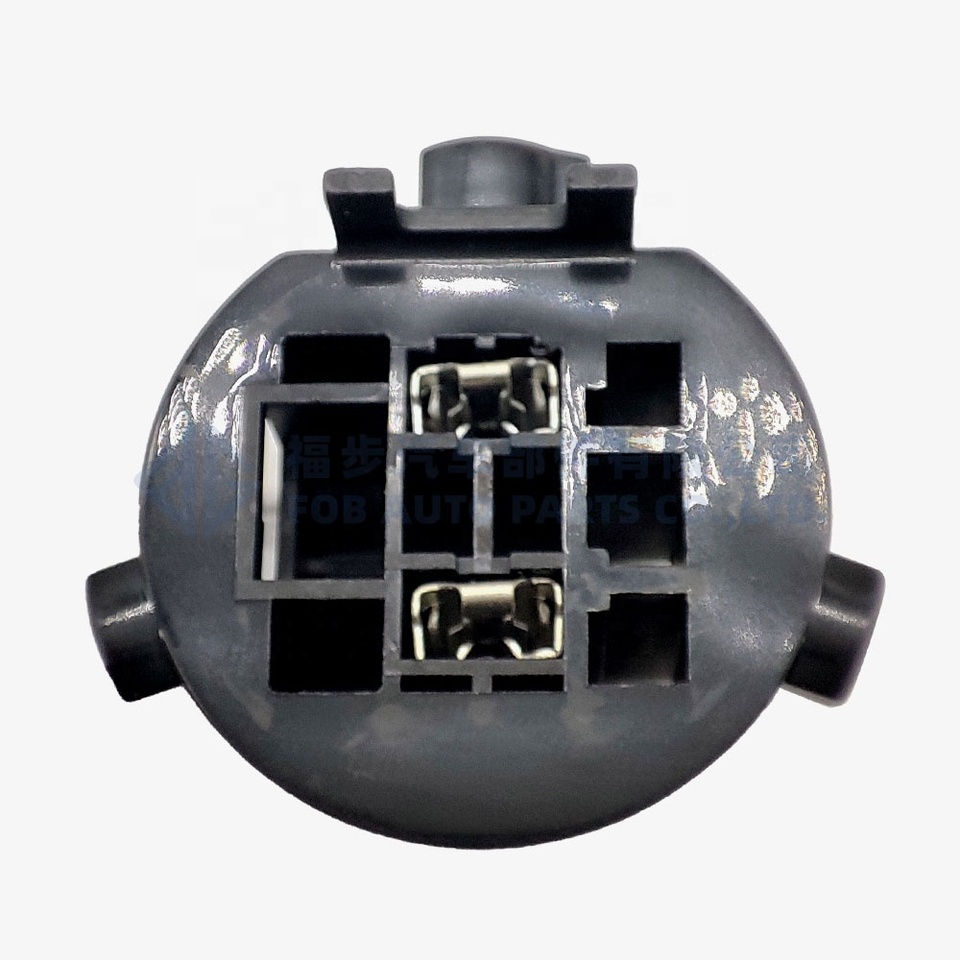 0090-263 Burns the base of the dipped-beam lamps