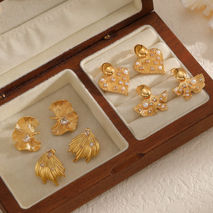 ต่างหูแฟชั่นรูปใบไม้ ดีไซน์พัดระบายรูปหัวใจ ชุบทอง 18k ทำจากสแตนเลสสตีล เหมาะสำหรับงานปาร์ตี้ - Product Image 1