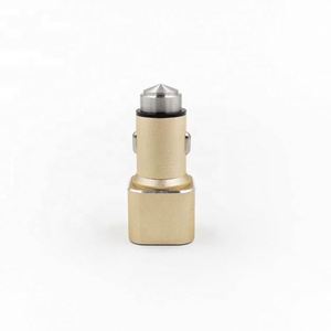 Accessoires pour téléphones portables, chargeur de voiture, double sortie USB, QC 3.0, adaptateur de chargeur de voiture doré pour cadeaux promotionnels - Product Image 1