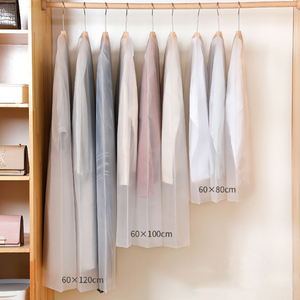 Sacs <span class=keywords><strong>à</strong></span> vêtements en plastique PEVA Hang-Translucent personnalisés pour robes couvre-manteau pliable avec fermeture <span class=keywords><strong>à</strong></span> glissière portable anti-poussière - Product Image 6