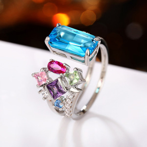 Anello aperto da donna con design geometrico colorato, gioiello alla moda per le dita - Product Image 2