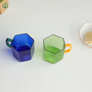 Tazas con logotipo personalizado, copa <span class=keywords><strong>de</strong></span> vidrio <span class=keywords><strong>de</strong></span> borosilicato <span class=keywords><strong>de</strong></span> colores, resistentes al calor copas <span class=keywords><strong>de</strong></span> vino, tazas <span class=keywords><strong>de</strong></span> copa <span class=keywords><strong>de</strong></span> vino hexagonales coloridas - Product Image 3