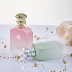 Botellas de perfume de vidrio de Color degradado de alta calidad de fábrica, nuevos diseños, botella de Perfume de lujo con tapa y spray - Product Image 5