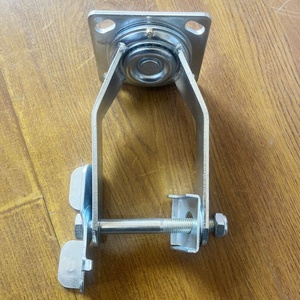 10-Zoll Industrie-Lenkrolle mit pannensicherem Reifen und feststellbarer Lenkplatte für Werkbankwagen, Trolleys und Transportkarren - Product Image 6