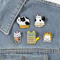 Broches en émail pour la randonnée en plein air et les voyages, avec les messages 'La randonnée est ma thérapie' et 'Marche plus, inquiète-toi moins', badges de revers pour sac à dos, bijoux et cadeaux