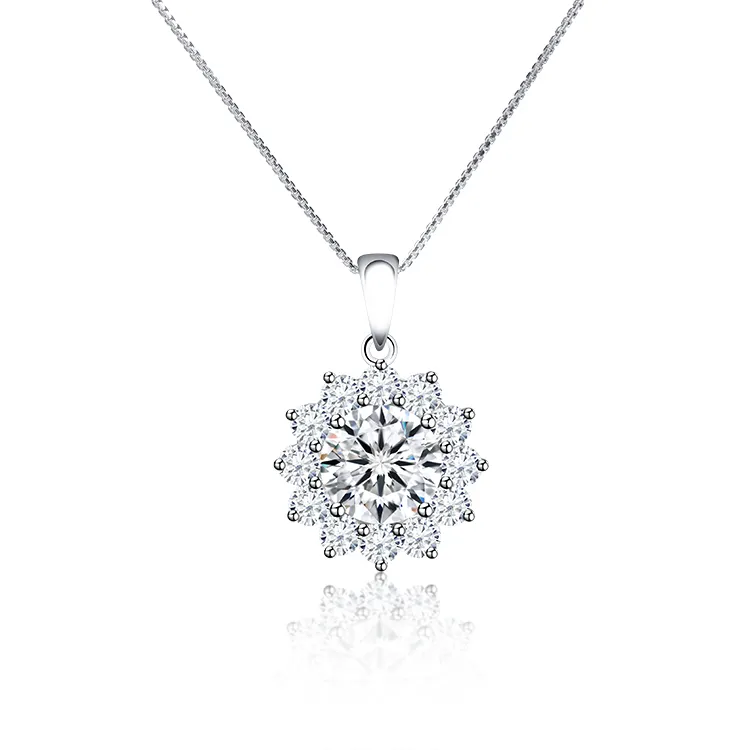 Romantic Jewelry 14k/18k White Gold Pendant Round Shape Moissanite Diamond Necklace For Women