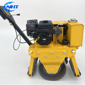 Mini-compacteur vibrant à tambour unique, autoporté, à moteur thermique, à engrenages, pour un compactage haute efficacité - Product Image 1