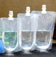 Pochettes souples transparentes à bec verseur de qualité alimentaire à prix abordable, 100 ml, 200 ml, 500 ml, pour l'emballage de jus de fruits et d'eau