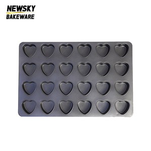 Stampo Antiaderente per 24 Cuori, Nero, per Muffin, Cupcake, Pane, Teglia da Forno per <span class=keywords><strong>Pasticceria</strong></span>, Caffetteria, Negozio di Dolci - Product Image 4