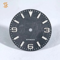 Cadrans de montre en météorite naturelle personnalisés OEM/ODM 28,5 mm, légers, avec fenêtre de calendrier creuse, texture unique, pièces de montre de luxe