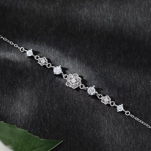 <span class=keywords><strong>Bracciale</strong></span> di Lusso in <span class=keywords><strong>Argento</strong></span> Sterling con Zirconi a Forma di Camelia, Gioiello Regalo per Ragazze - Product Image 3