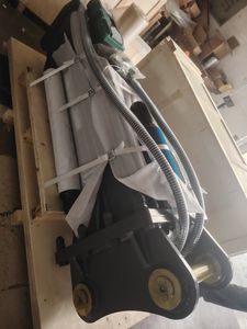 Repuestos Originales del Fabricante Develon Doosan Hyundai para Martillo Hidráulico Silencioso SB100 en Stock - Product Image 1