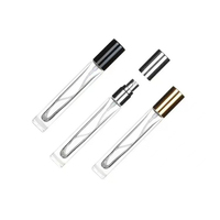 Flacon de parfum en verre transparent épais carré de 10 ml, étiquette privée, impression sur écran, emballé en carton, MOQ 100 pièces pour parfums en décanter