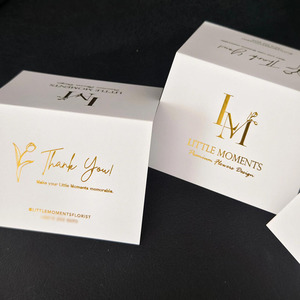 <span class=keywords><strong>Carte</strong></span> de remerciement personnalisé<span class=keywords><strong>e</strong></span> pliante imprimé<span class=keywords><strong>e</strong></span> en feuille d'or avec logo, <span class=keywords><strong>carte</strong></span> <span class=keywords><strong>postale</strong></span> d'instructions d'entretien en papier kraft pour fleuriste - Product Image 4
