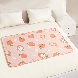 Protector de Colchón Acolchado Transpirable, Impermeable, Liso, 160x200, Cubrecolchón de Felpa Refrescante para Hospital y Hotel - Product Image 1