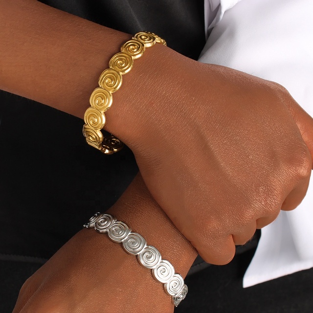Wholesale Fashion Jewelry 18K Gold Plated Stainless Steel Creativity Bracelet Thread Round Cake Design Bangle Bracelet for Women