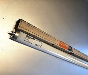 Italian Supplier's Ledvance 18W T8 Fluorescent Tube 2700K Indoor <b>Lighting</b> Ne Gas Type G13 Base Pre-heated Electrodes Neon Bulbs - Product Image 3