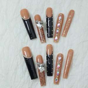 Uñas acrílicas hechas a mano al por mayor, uñas postizas cuadradas de cobertura completa, pintadas a mano, diseños con pedrería, personalizables. - Product Image 2