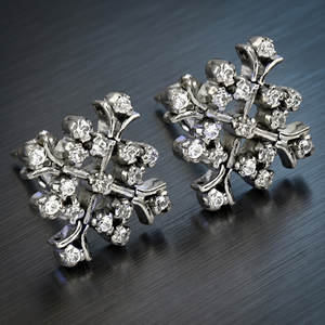 Charmantes boucles d'oreilles en argent sterling avec pierre précieuse en zircone cubique - Product Image 3