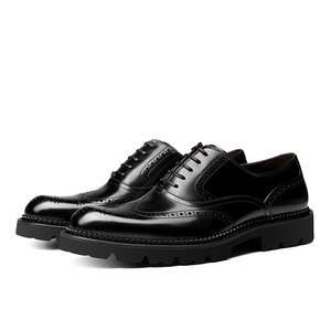 Botas de cáñamo para hombre con cordones, impermeables, antideslizantes, con parte superior de cuero genuino y suela de goma. - Product Image 5
