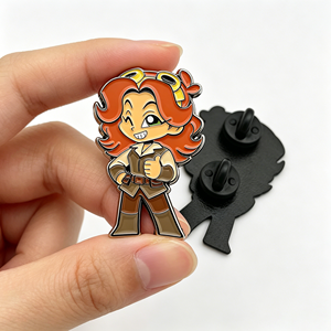 Pin de esmalte duro personalizado con diseño de chica con gafas steampunk, estilo dibujo animado, para recuerdo de arte indie y accesorio para mochila - Product Image 3
