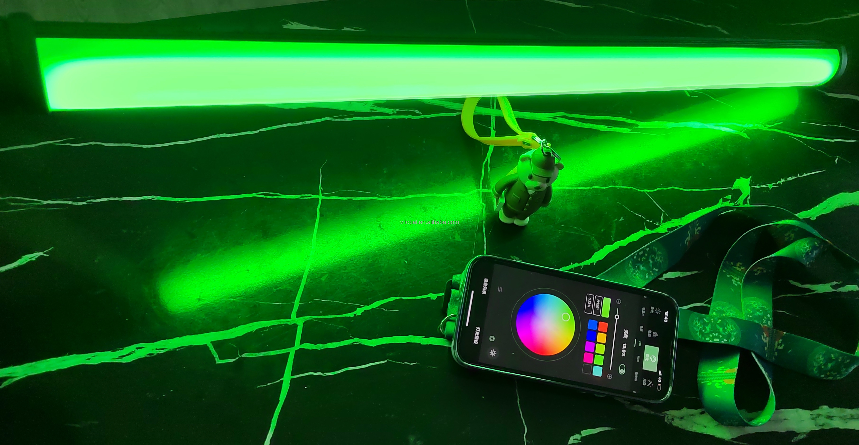 Aputure Amaran T4c RGB Handheld Led Tube Light Full Colors