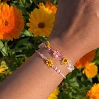 Bracelet tendance réglable en perles de plastique pour femme, bijou de poignet minimaliste et empilable