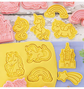 Moules à biscuits licorne professionnels pour boulangeries <span class=keywords><strong>et</strong></span> cafés proposant des biscuits sur le thème de la fantaisie <span class=keywords><strong>et</strong></span> des biscuits fantaisistes - Product Image 2