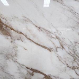 Lujosa losa <span class=keywords><strong>de</strong></span> mármol natural Calacatta Gold pulido con vetas doradas para encimeras <span class=keywords><strong>de</strong></span> cocina <span class=keywords><strong>de</strong></span> villas y decoración <span class=keywords><strong>de</strong></span> paredes <span class=keywords><strong>de</strong></span> baño - Product Image 3