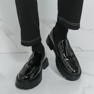 Chaussures en cuir décontractées et confortables pour hommes, style britannique, avec pompons, grande taille, version coréenne, anti-odeur, collection 2026 - Product Image 3