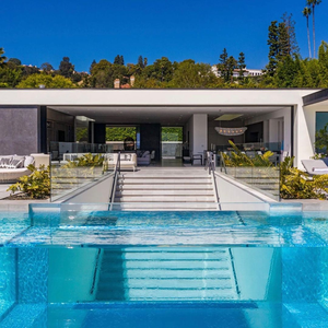 Conceptions de piscine en acrylique pour piscines hors sol Raccords de piscine fabriqués en usine Matériaux modernes et fonctionnels de haute qualité - Product Image 4