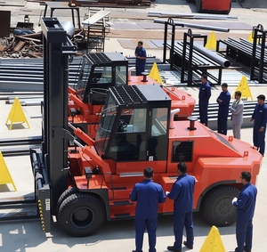 WEIRS Hoogwaardige Heftrucks 12-20 ton Grote Diesel Heftrucks - Product Image 6