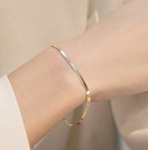 Collier chaîne de vie classique en argent <span class=keywords><strong>sterling</strong></span> 925 massif plaqué or 18 carats et bracelets tennis serpent plat en forme de lame de <span class=keywords><strong>scie</strong></span> – Vente en gros - Product Image 3