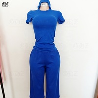 Ensemble 2 pièces pour femme avec logo personnalisé, t-shirt court à col en V et short capri à taille élastique et jambes larges, ensemble de survêtement décontracté d'été