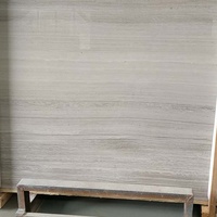 Carreaux de marbre naturels de veines de bois de teck blanc de source fiable coupés à la taille