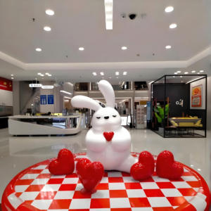 Escultura de Conejo de Fibra de Vidrio para Decoración de Centros Comerciales, Linda Estatua de Conejo de FRP para Interiores y Exteriores, Escultura de Animal de Dibujos Animados - Product Image 4